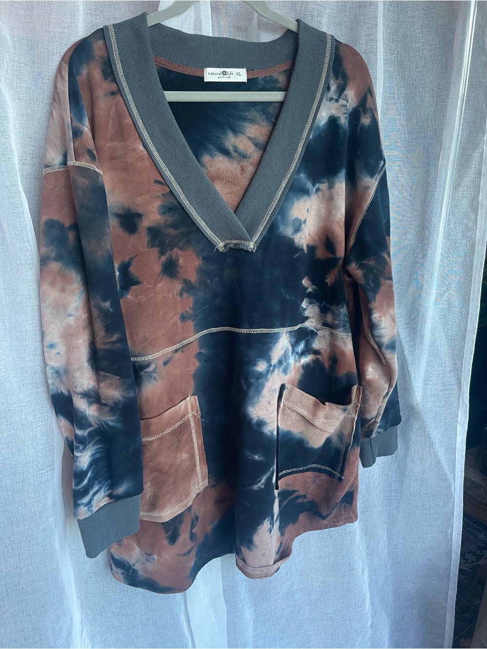 Natural Life Tie-Dye V-Neck Sweatshirt – Brown & Navy – Size XL
